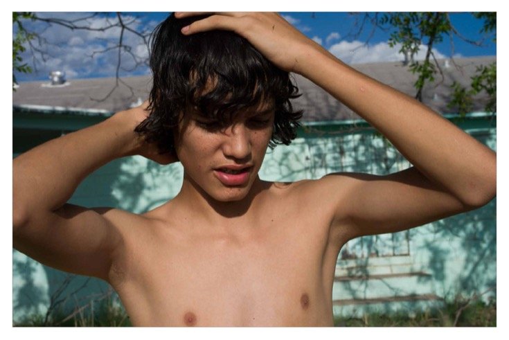 Portrait en couleurs d’Adam Mediano par Larry Clark